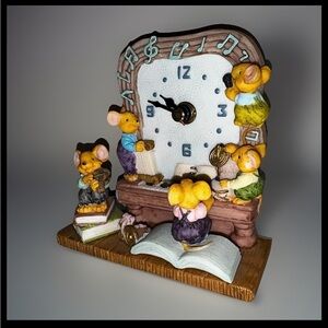 Vintage Musical Mice Clock Figurine – Teacher Mouse & Students Scene